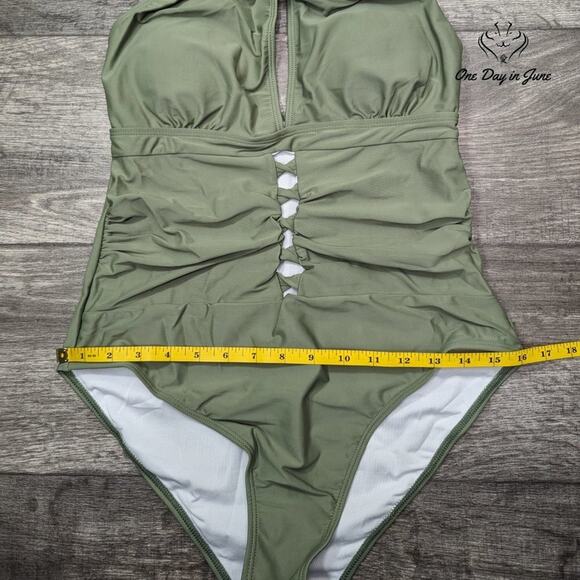 Charmo V Neck One Piece Swimsuit Size L - Picture 4 of 5